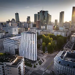 holiday-inn-warsaw-city-centre.warsawhotelspoland.com/