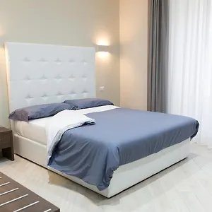*** Otel Venustas İtalya